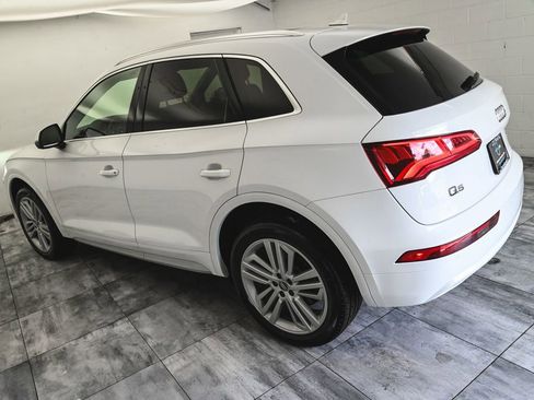 Used 2018 Audi Q5 2.0T Premium Plus w/ Premium Plus Package AWD/4WD image 4