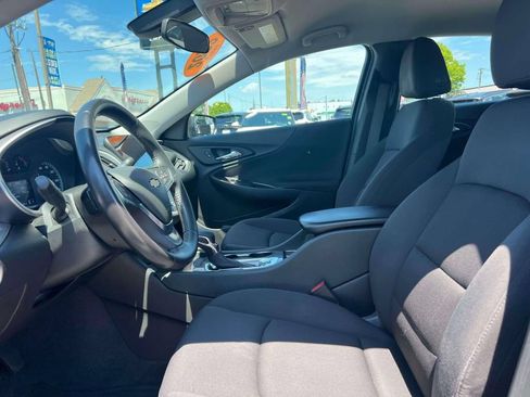 Used 2022 Chevrolet Malibu RS FWD image 16