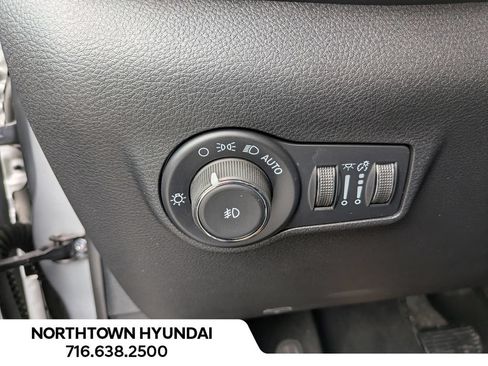 Used 2026 Jeep Compass Limited AWD/4WD image 29