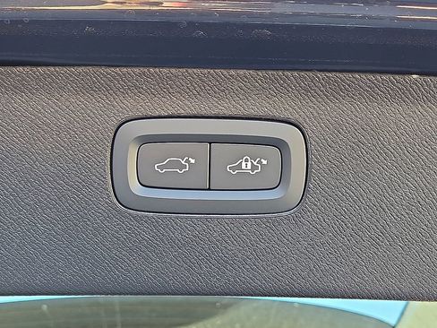 New 2026 Volvo XC90 B6 Ultra w/ Protection Package Premier image 14