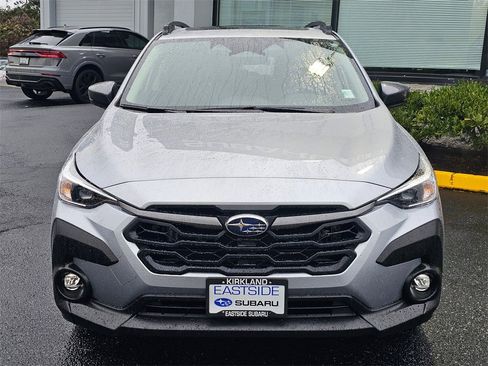 Used 2024 Subaru Crosstrek 2.0i Premium image 2