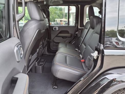 New 2025 Jeep Wrangler Sahara image 7