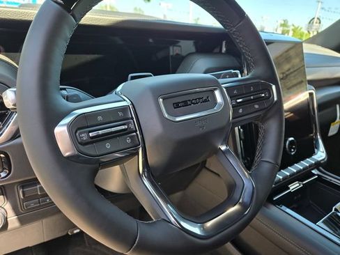 New 2026 GMC Yukon XL Denali w/ Denali Reserve Package AWD/4WD image 10