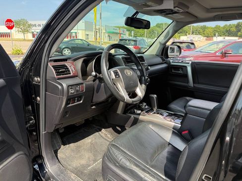 Used 2012 Toyota 4Runner Limited AWD/4WD image 76
