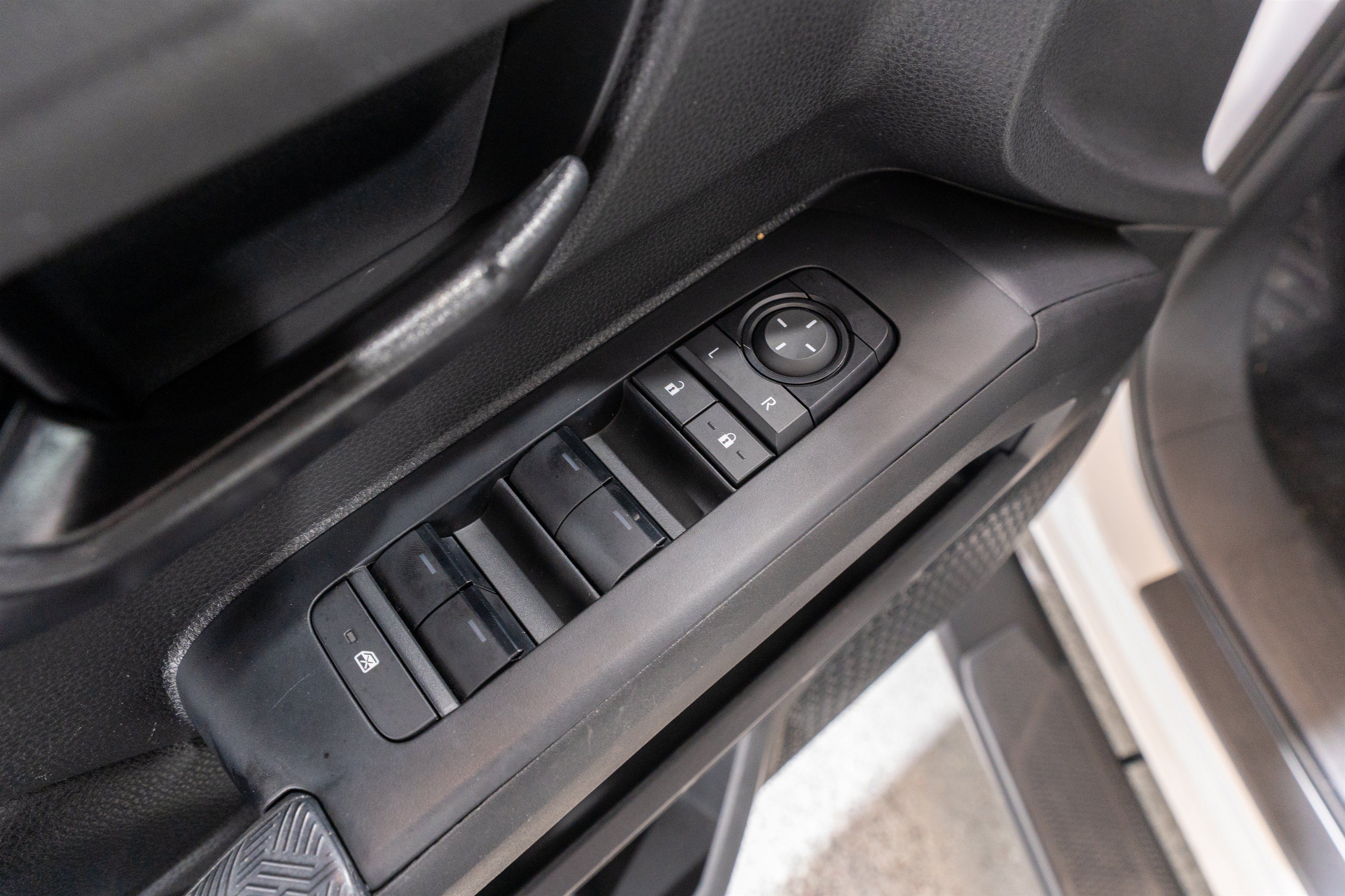 Used 2024 Toyota Tacoma SR5 RWD image 15