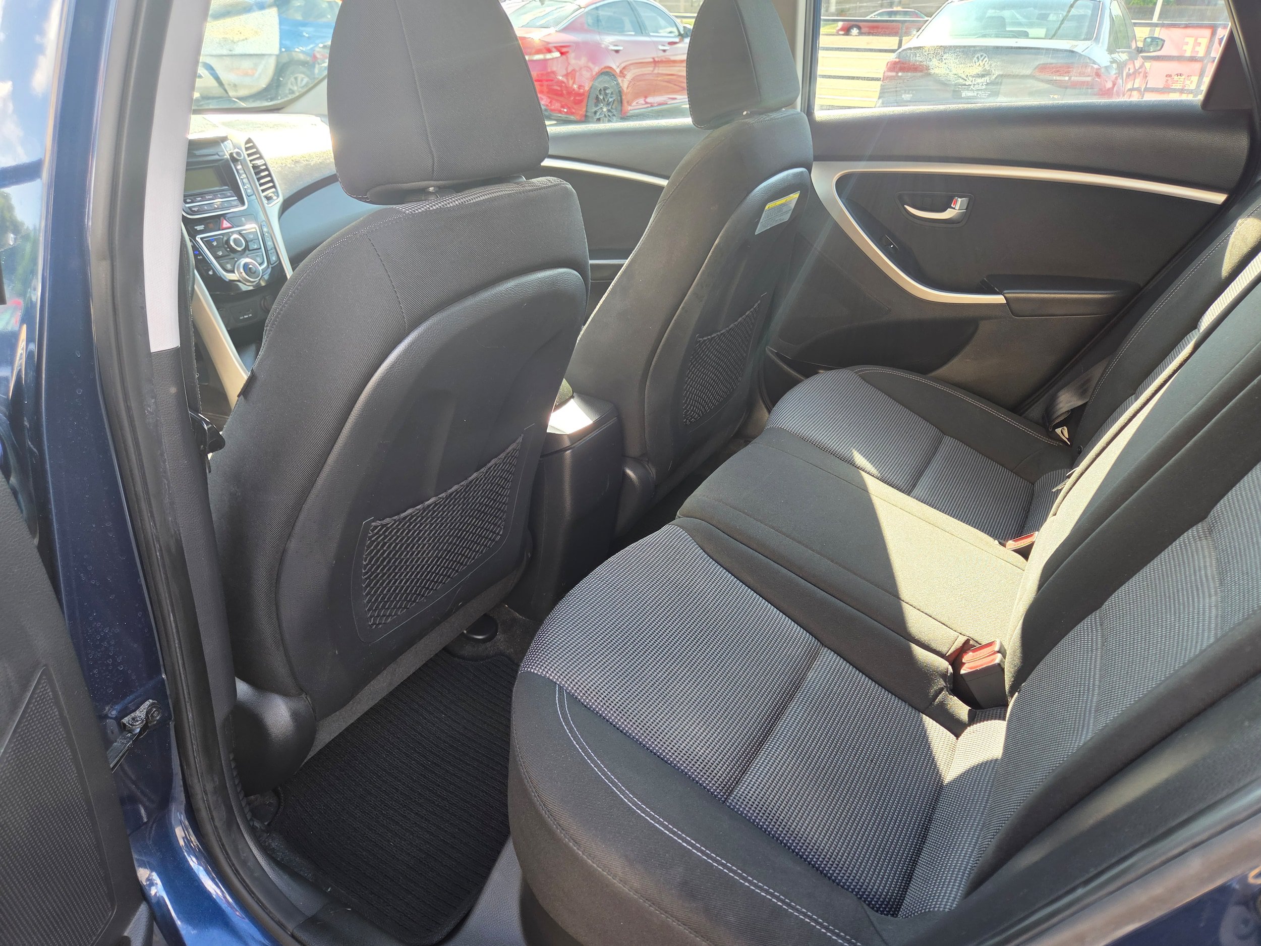 Used 2014 Hyundai Elantra GT FWD image 8