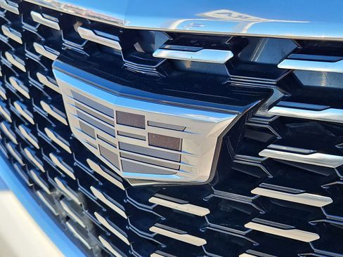 Used 2023 Cadillac XT5 Premium Luxury image 12