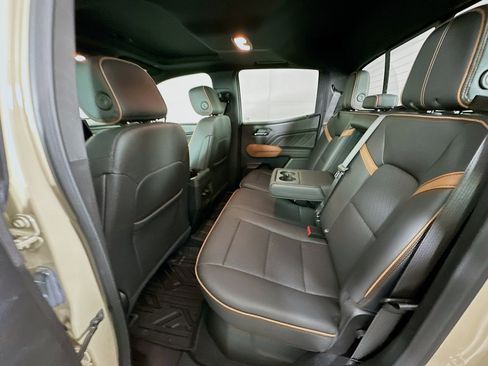 Used 2024 GMC Canyon AT4 w/ AT4 Premium Package AWD/4WD image 27