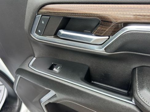 Used 2024 Chevrolet Silverado 2500 LT image 30