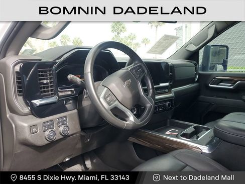 Used 2024 Chevrolet Silverado 2500 LT w/ Z71 Sport Edition image 12