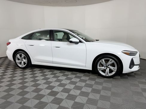 Used 2025 Audi A5 2.0T Premium w/ Convenience Package image 7