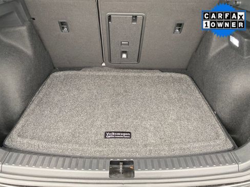 Used 2024 Volkswagen Taos SE image 34