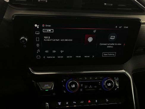 Used 2025 GMC Sierra 3500 Denali w/ Denali Reserve Package image 22