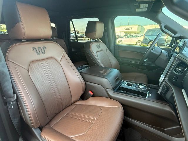 Used 2023 Ford Expedition Max King Ranch RWD image 24