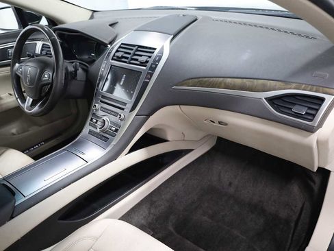 Used 2017 Lincoln MKZ Reserve w/ Climate Package image 6