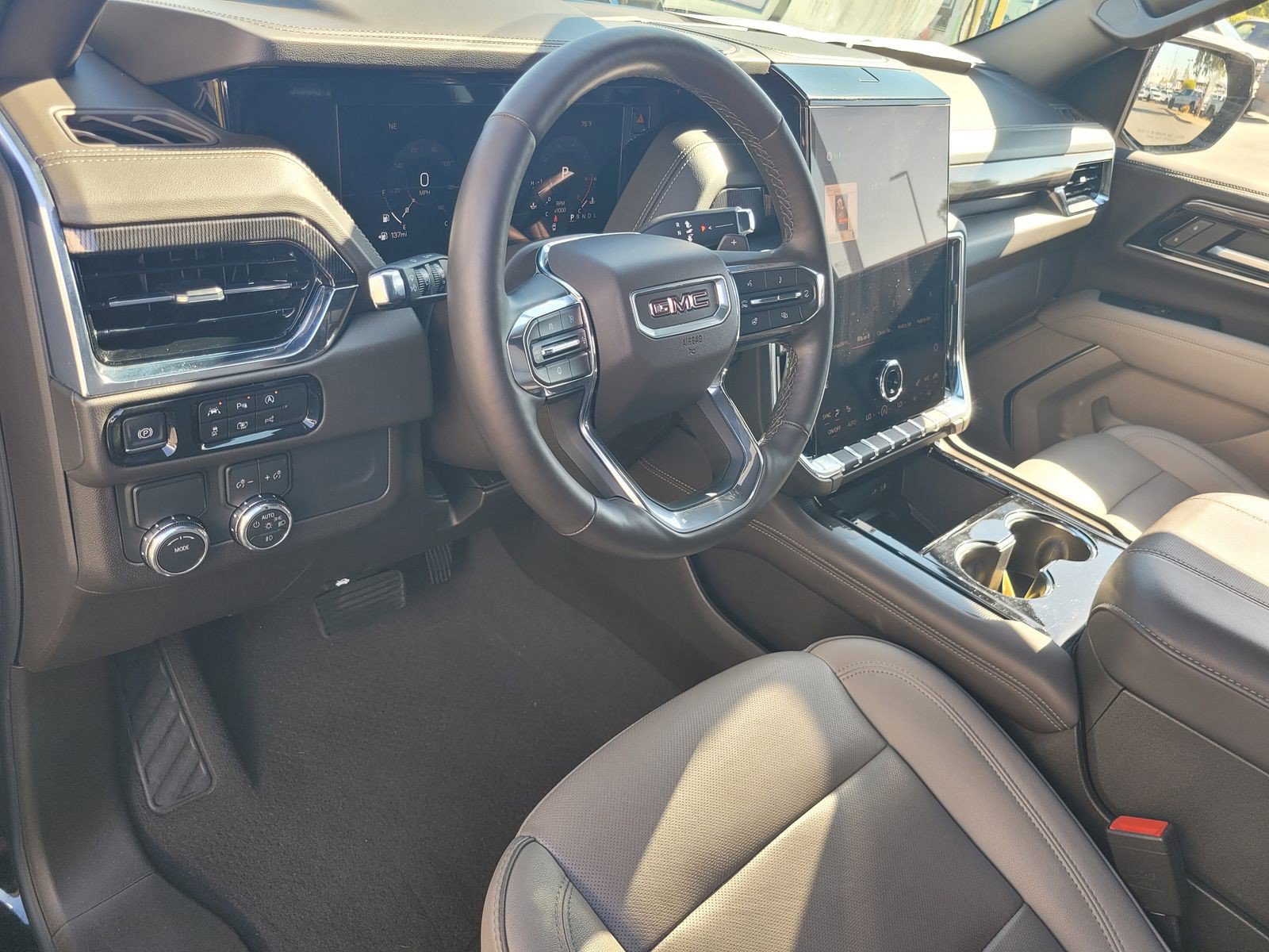Used 2026 GMC Yukon Elevation RWD image 8