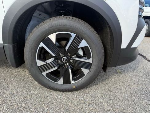 New 2026 Nissan Kicks SV w/ SV Premium Package image 11