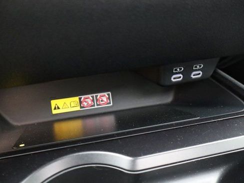 Used 2024 Lexus UX 250h F Sport image 25