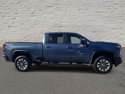 Used 2024 Chevrolet Silverado 2500 Custom w/ Custom Convenience Package