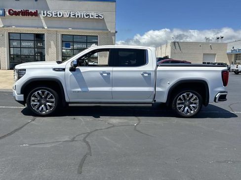 Used 2025 GMC Sierra 1500 Denali w/ Denali Reserve Package AWD/4WD image 4