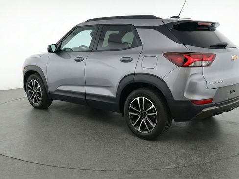 Used 2025 Chevrolet TrailBlazer LT w/ Driver Confidence Package image 6