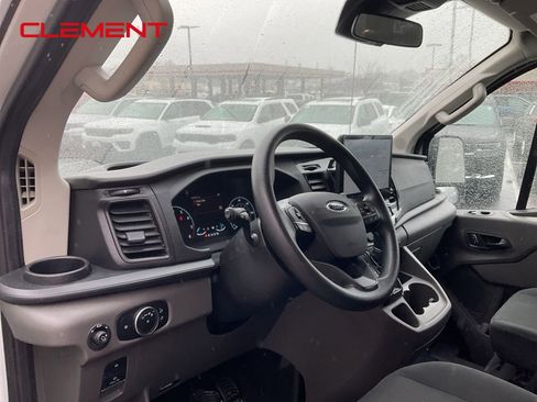 Used 2023 Ford Transit 350 XLT RWD image 22