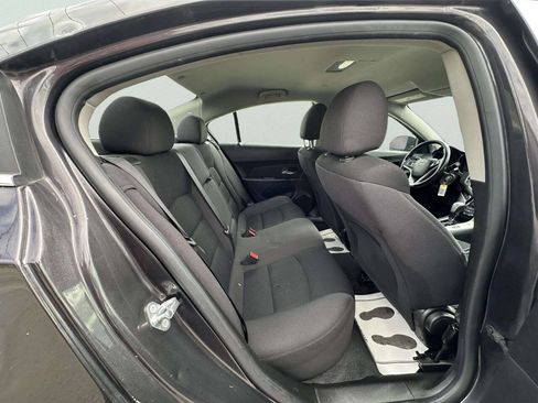 Used 2014 Chevrolet Cruze LT FWD image 18