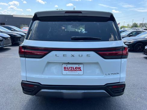 Certified 2025 Lexus LX 700h Overtrail w/ Accessory Package (Z1) AWD/4WD image 7