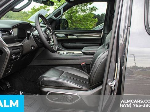 Used 2022 Jeep Wagoneer Series II w/ Premium Group I AWD/4WD image 17
