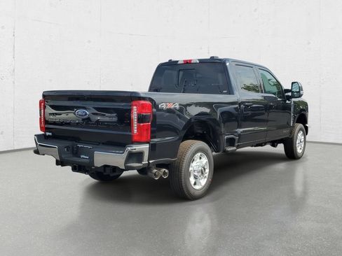New 2026 Ford F250 XLT w/ XLT Premium Package AWD/4WD image 7