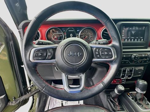 Used 2021 Jeep Wrangler Unlimited Rubicon w/ Dual Top Group AWD/4WD image 12