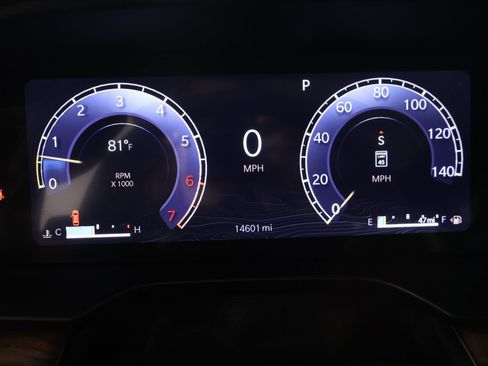 Used 2024 Jeep Grand Cherokee L Summit w/ Advanced Protech Group IV AWD/4WD image 4