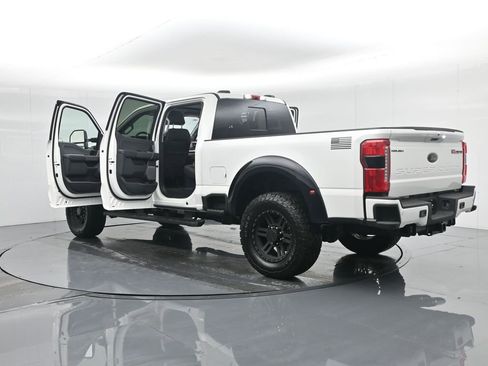 New 2026 Ford F250 Lariat w/ Black Appearance Package image 35