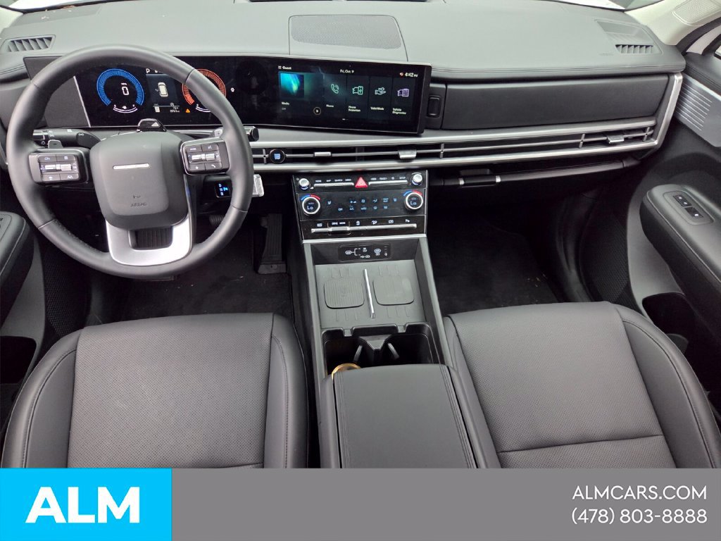Used 2026 Hyundai Santa Fe SEL FWD image 8