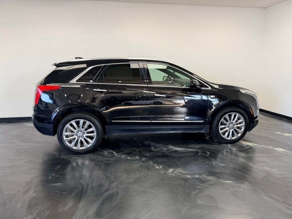 Used 2018 Cadillac XT5 Platinum w/ Driver Assist Package AWD/4WD image 23