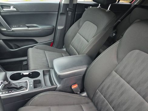 Used 2021 Kia Sportage LX image 20