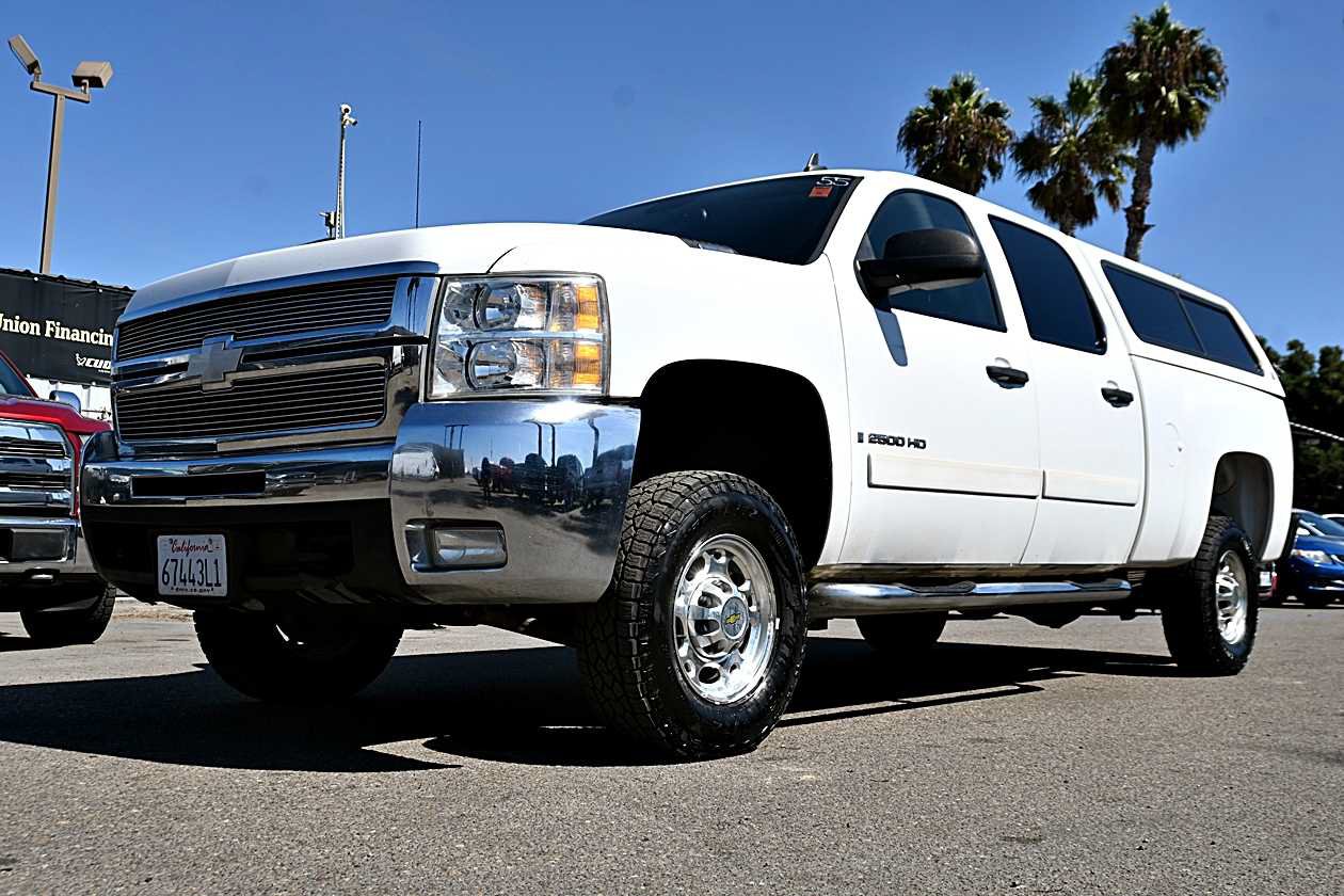 Used 2008 Chevrolet Silverado 2500 LT w/ 2LT Convenience Package RWD image 1