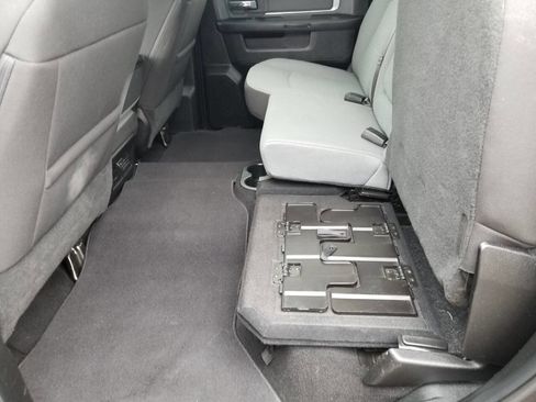 Used 2023 RAM 1500 Classic SLT image 17