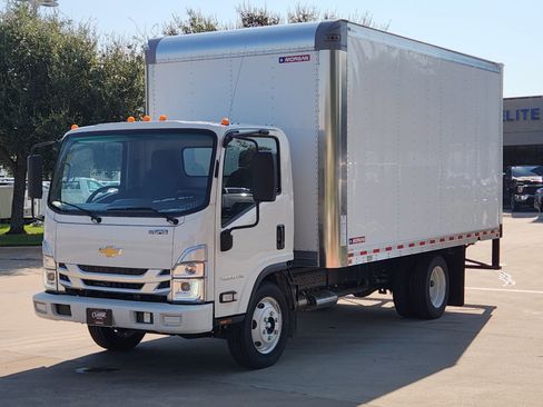 New 2024 Chevrolet Low Cab Forward image 4