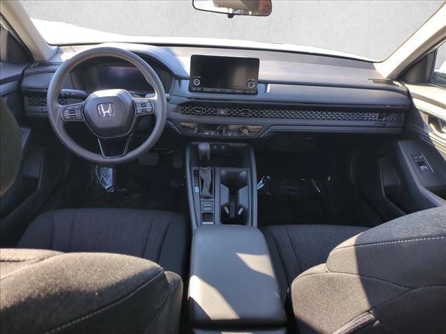 Used 2025 Honda Accord LX image 17