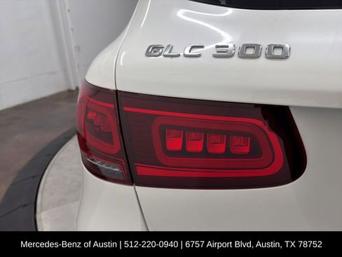 Used 2022 Mercedes-Benz GLC 300 image 12
