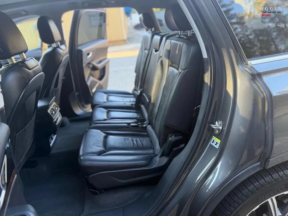 Used 2018 Audi Q7 3.0T Premium Plus AWD/4WD image 12