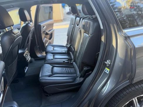 Used 2018 Audi Q7 3.0T Premium Plus image 12