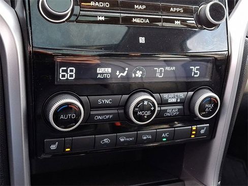 Used 2022 Subaru Ascent Limited w/ Technology Package image 19