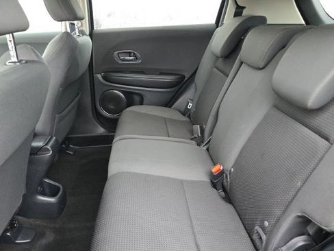 Used 2021 Honda HR-V EX image 11