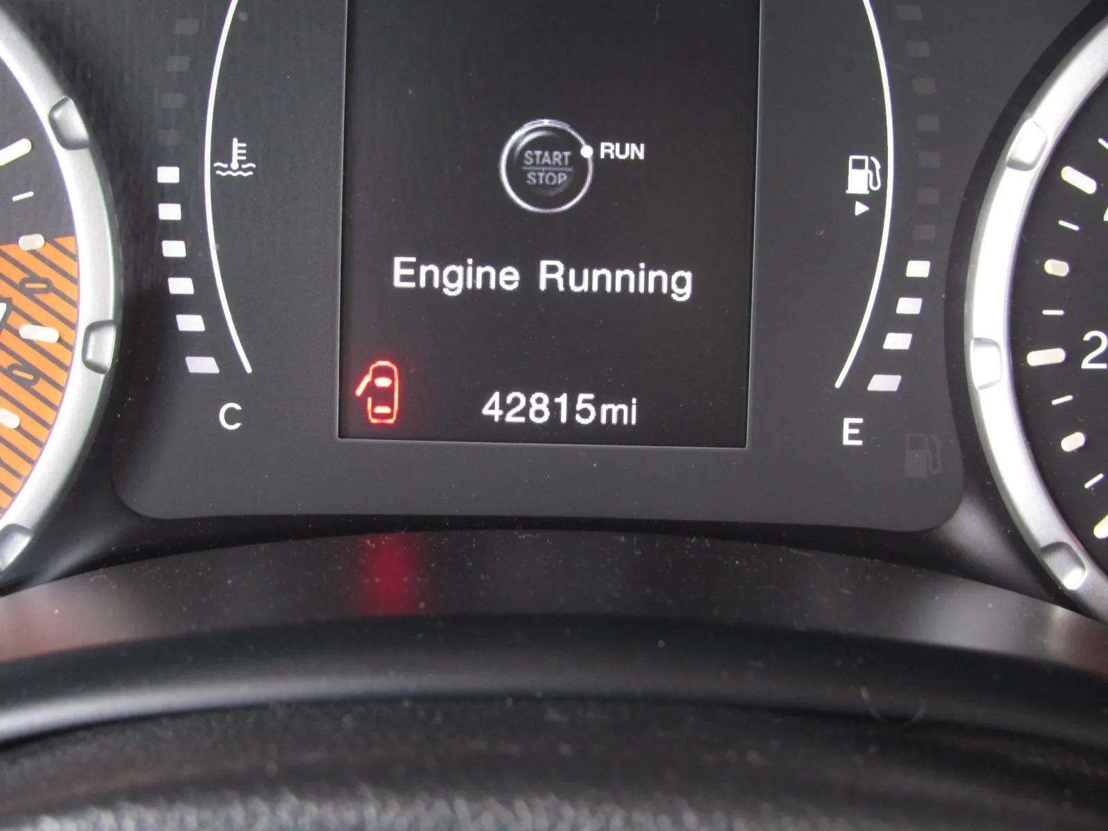 Used 2020 Jeep Renegade Latitude FWD image 26