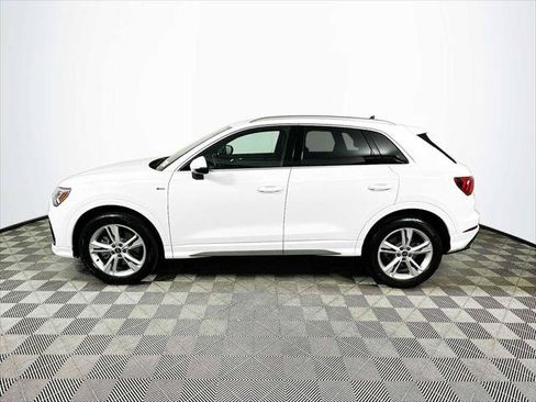 Certified 2023 Audi Q3 2.0T Premium w/ Convenience Package AWD/4WD image 4