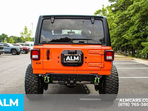 Used 2023 Jeep Wrangler Rubicon AWD/4WD image 10