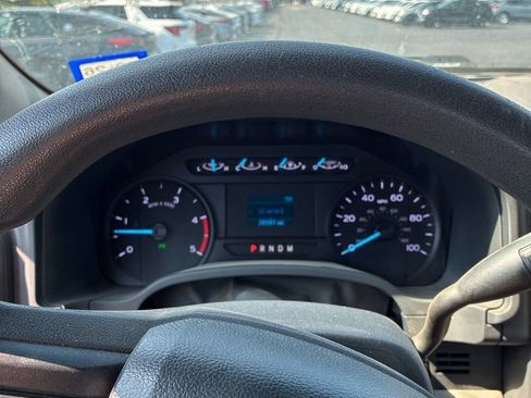 Used 2022 Ford F250 XL w/ Power Equipment Group AWD/4WD image 8