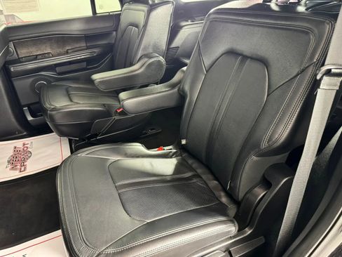Used 2020 Ford Expedition Limited w/ Equipment Group 301A AWD/4WD image 40